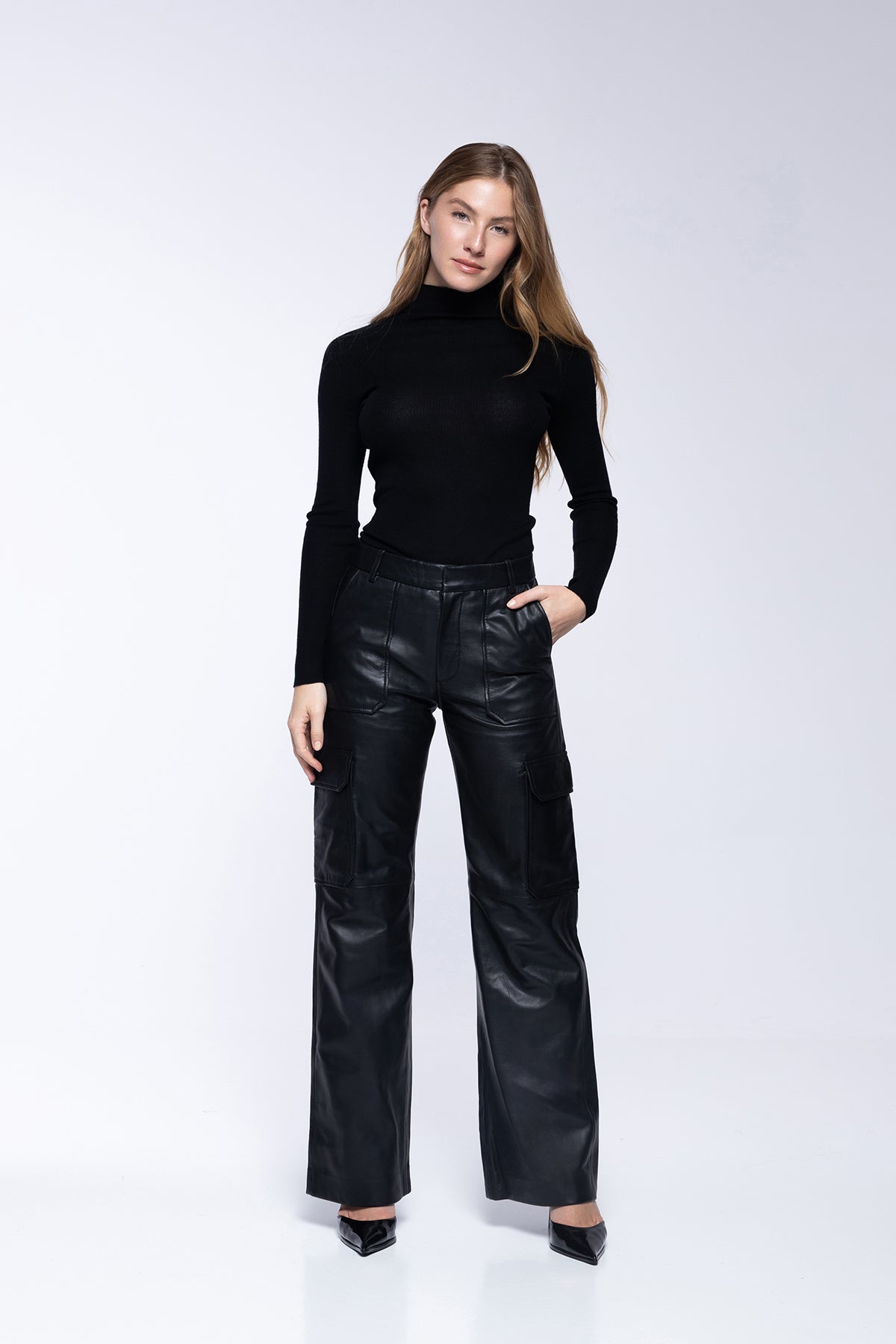 PANTALON CARGO - CUIR NOIR