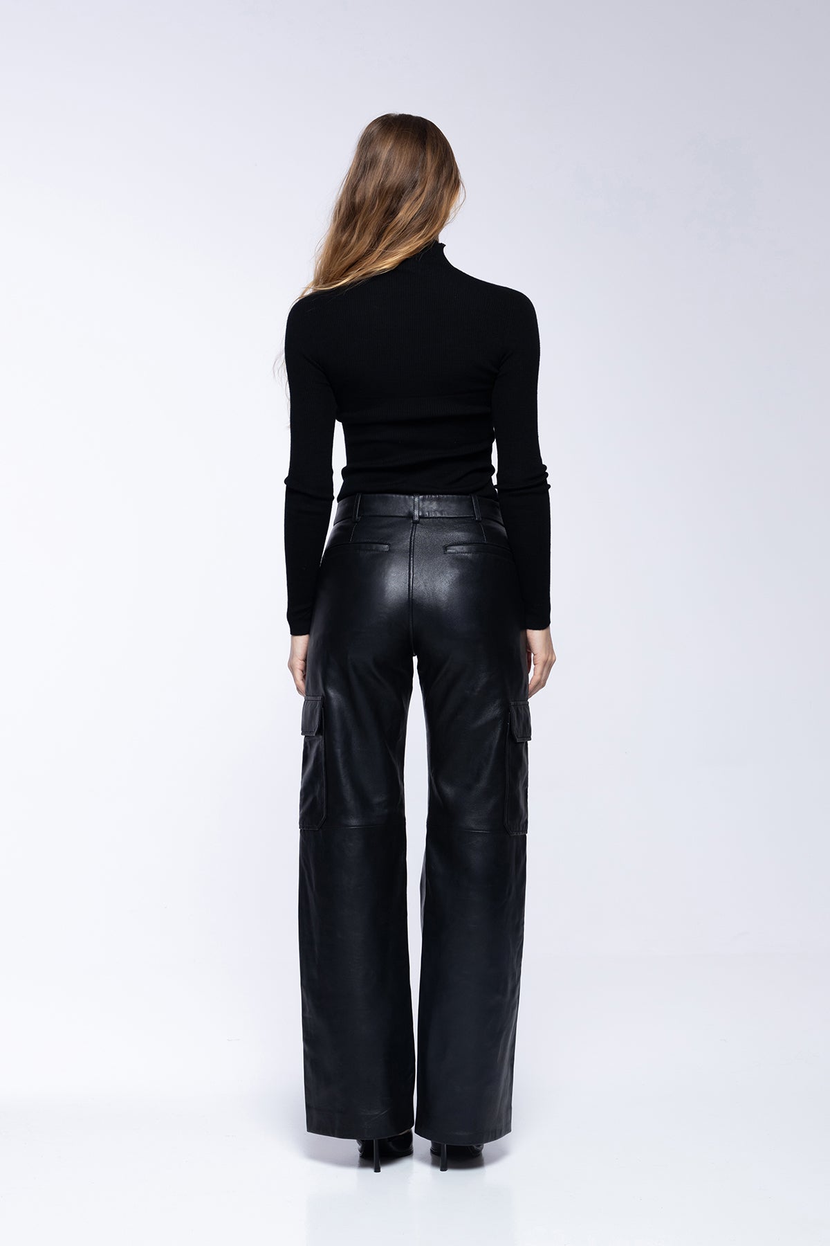 PANTALON CARGO - CUIR NOIR