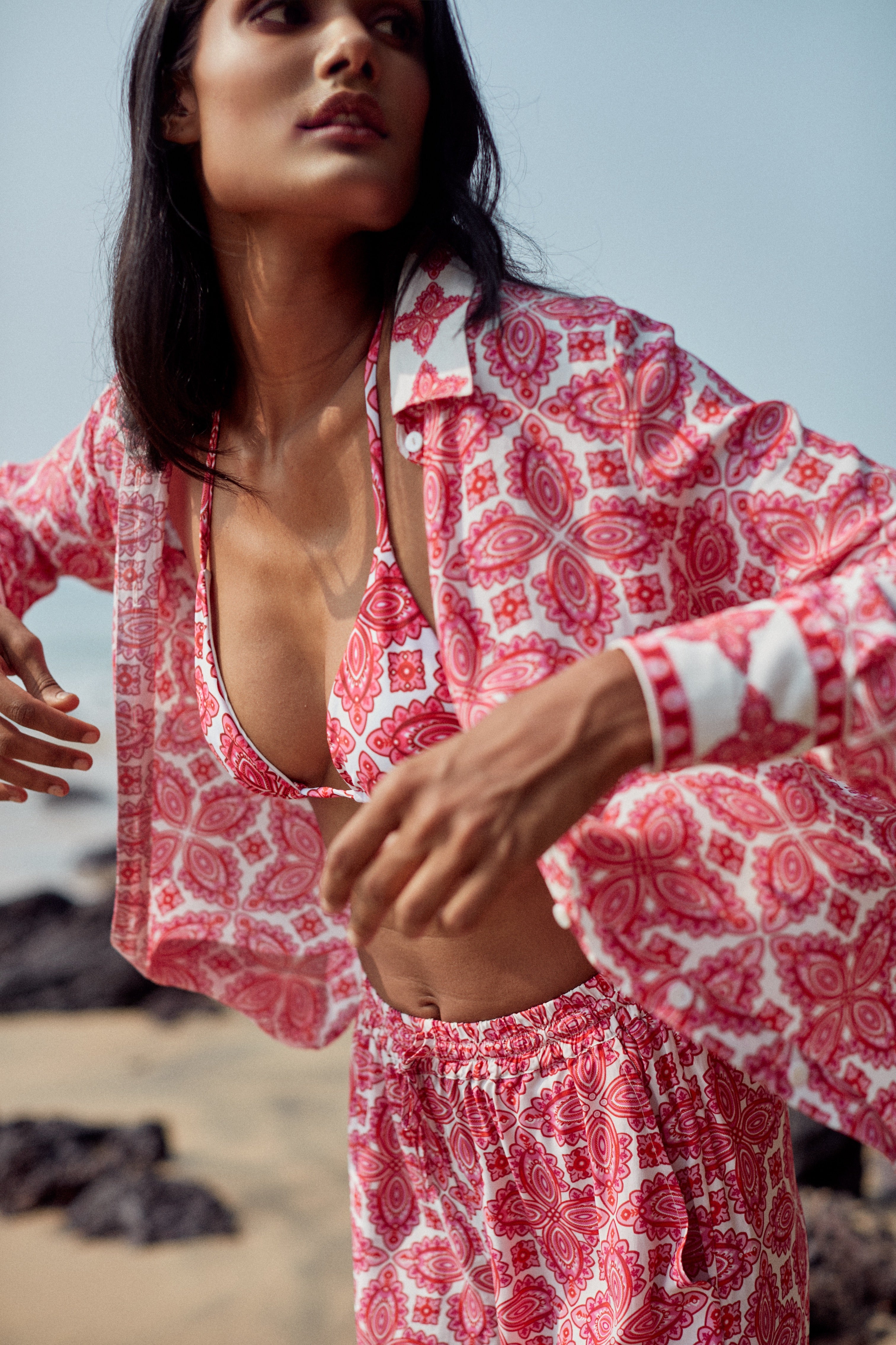 CHEMISE AMBER - RED LOTUS
